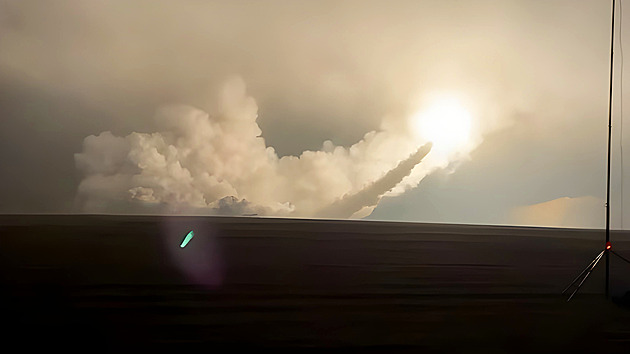 Kyjev se chlubí odpalem Flaminga. Novou raketu však pošpinil korupční skandál