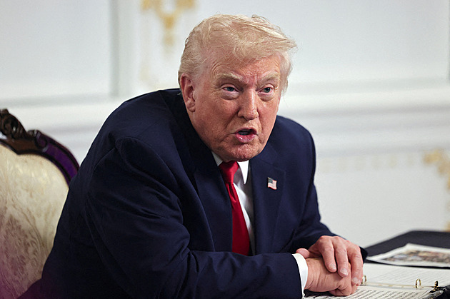 Naprostý ztroskotanče! opřel se Trump do moderátora Grammy za vtip o Epsteinovi