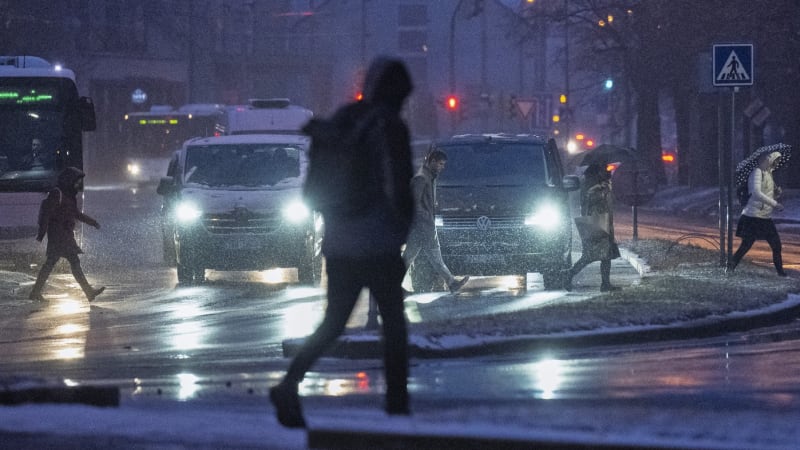 Úder mrazu ještě jednou zasáhne Česko. MAPA ukazuje, kde navzdory oblevě brzy napadne sníh