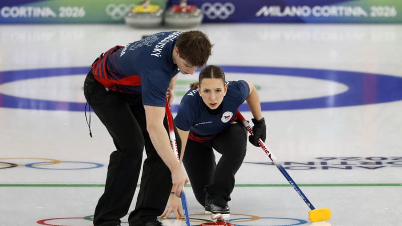 Olympiáda ON-LINE: Curleři prohráli se Švédy. Hokejistky zahájí misi za vysněnou medailí