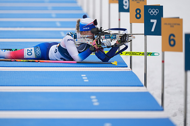 Biatlon na ZOH ONLINE: Ženy pojedou stíhací závod, na startu jsou i tři Češky