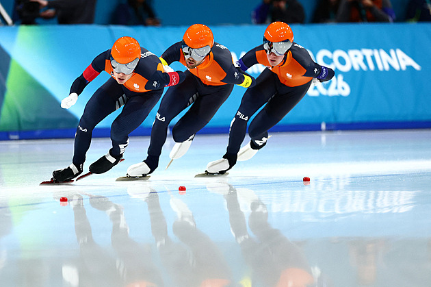 Bude medaile, myslel si rychlobruslař a šel se převléct. Tým nechal ve štychu, kouč zuřil
