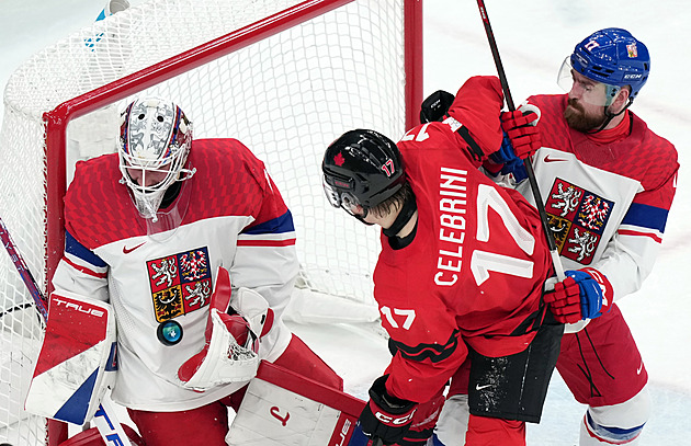 ONLINE: Česko - Kanada 2:2. Národní tým ustál oslabení, Palátův pokus míří vysoko