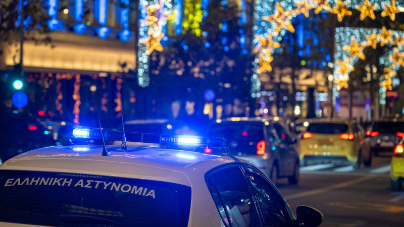 Noční útok na čtyři teenagery: Střelec v Řecku pálil brokovnicí do chlapců 