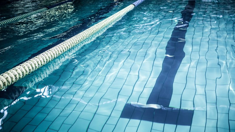 Tragédie na mistrovství Slovenska: Jeden z plavců při závodě zemřel