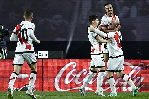 Češi už nemají desátou příčku ve svých rukou. Koeficient bude fandit Vallecanu