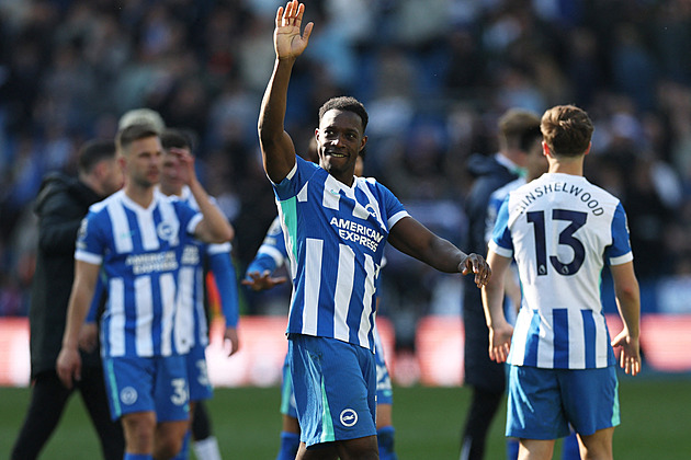 ONLINE: Liverpool nestačil na Brighton, Everton vede proti Chelsea. Fulham vyhrál