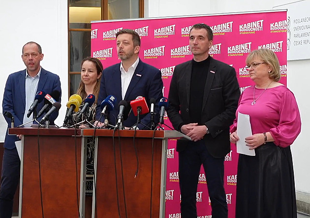 Jsme černým pasažérem, který ztrácí renomé v NATO, prohlásil Rakušan