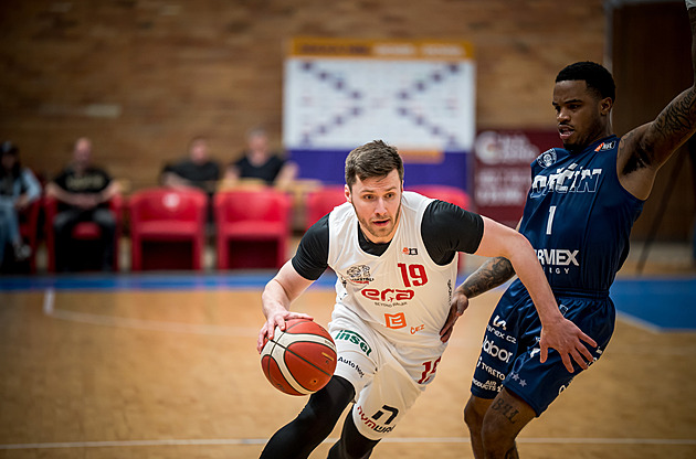 ONLINE: Nymburk hraje o Final Four Ligy mistrů, i po druhé čtvrtině drží vedení