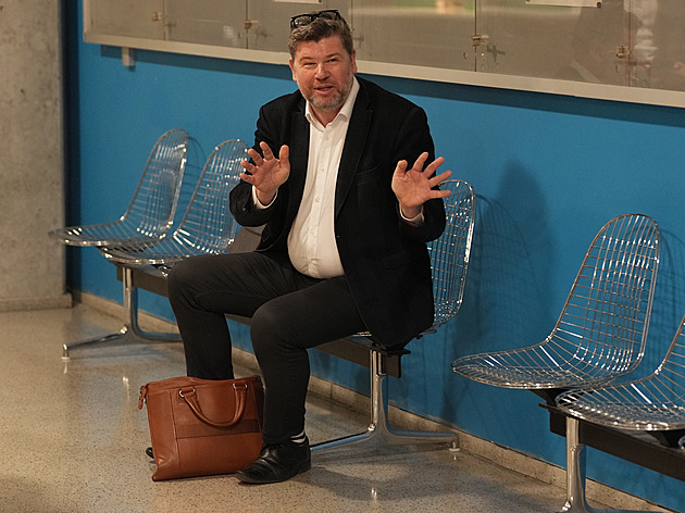 „Koupu se nerad.“ Pospíšil u soudu s Dozimetrem popisuje italskou schůzku s Redlem