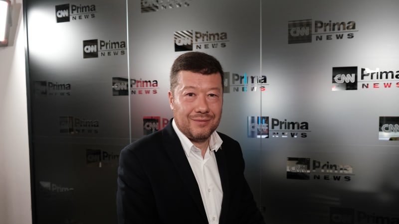 Okamura chce vyšší důchody než Schillerová, naznačil částku. Prozradil, kde škrtat v rozpočtu