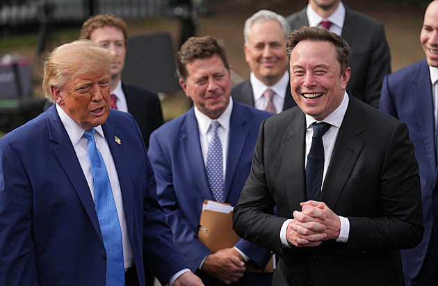 AI... tedy superinteligence. Kvůli Trumpovu přikázání se opravoval i Musk