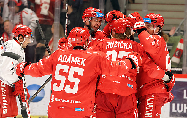 Komu se (ne)povedl start extraligy? Vybrali jsme opory i hráče, kteří musí přidat