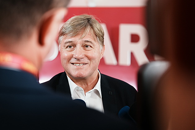 Vondráčkovu snahu měnit po debaklu ANO volební systém označil STAN za trapnou